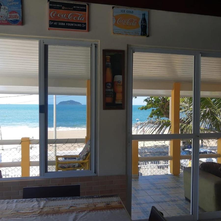 Piçarras Mansao Ouro Verde Vlc Frente Para O Mar Com Piscina מראה חיצוני תמונה